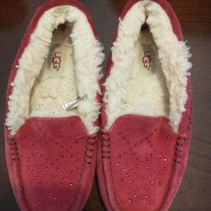 UGG PINK GLITTER MOCASSINS... LIKE NEW CONDITION